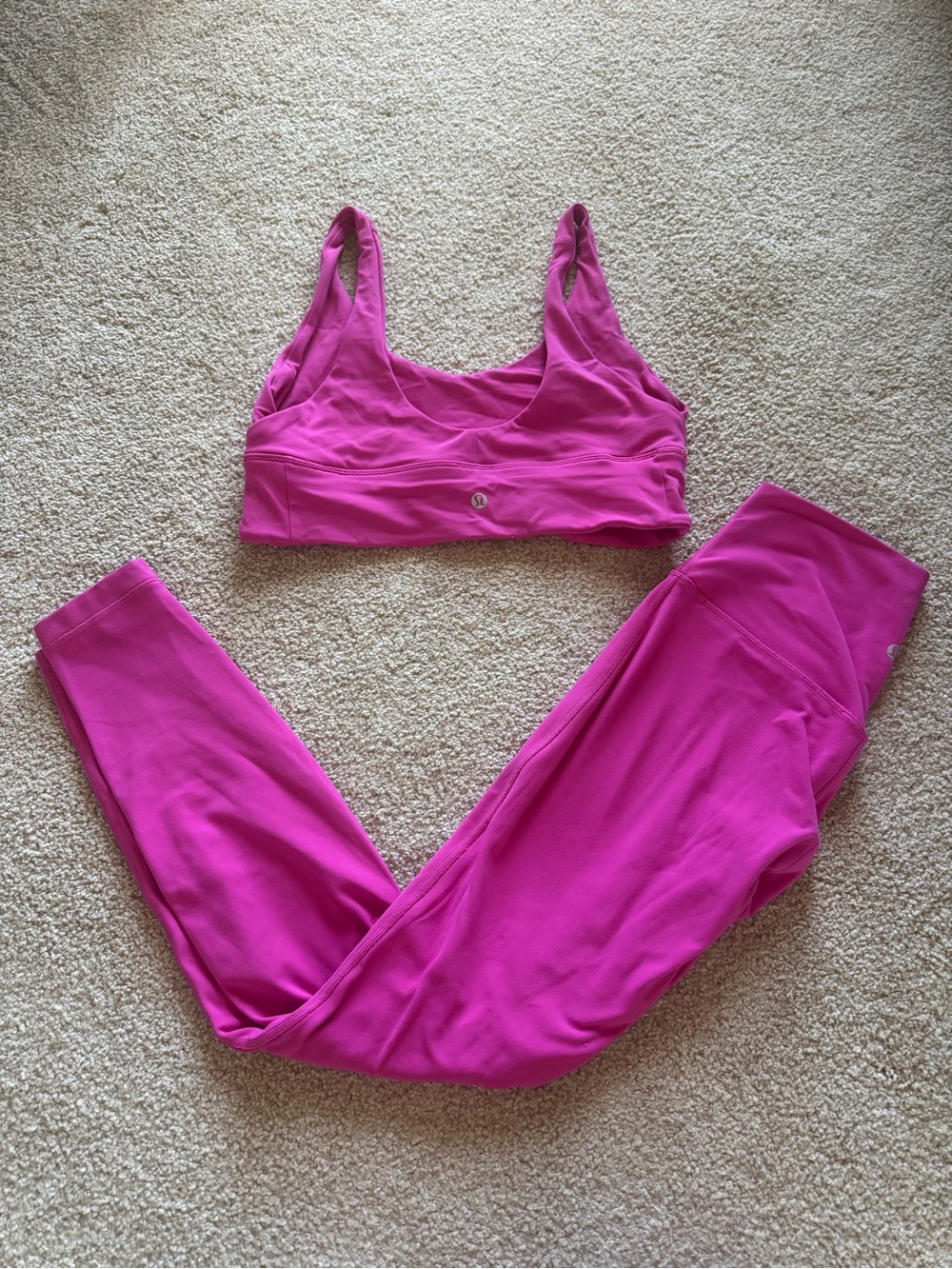 lululemon athletica Fuchsia Pink Sports Bra and Leggings Set